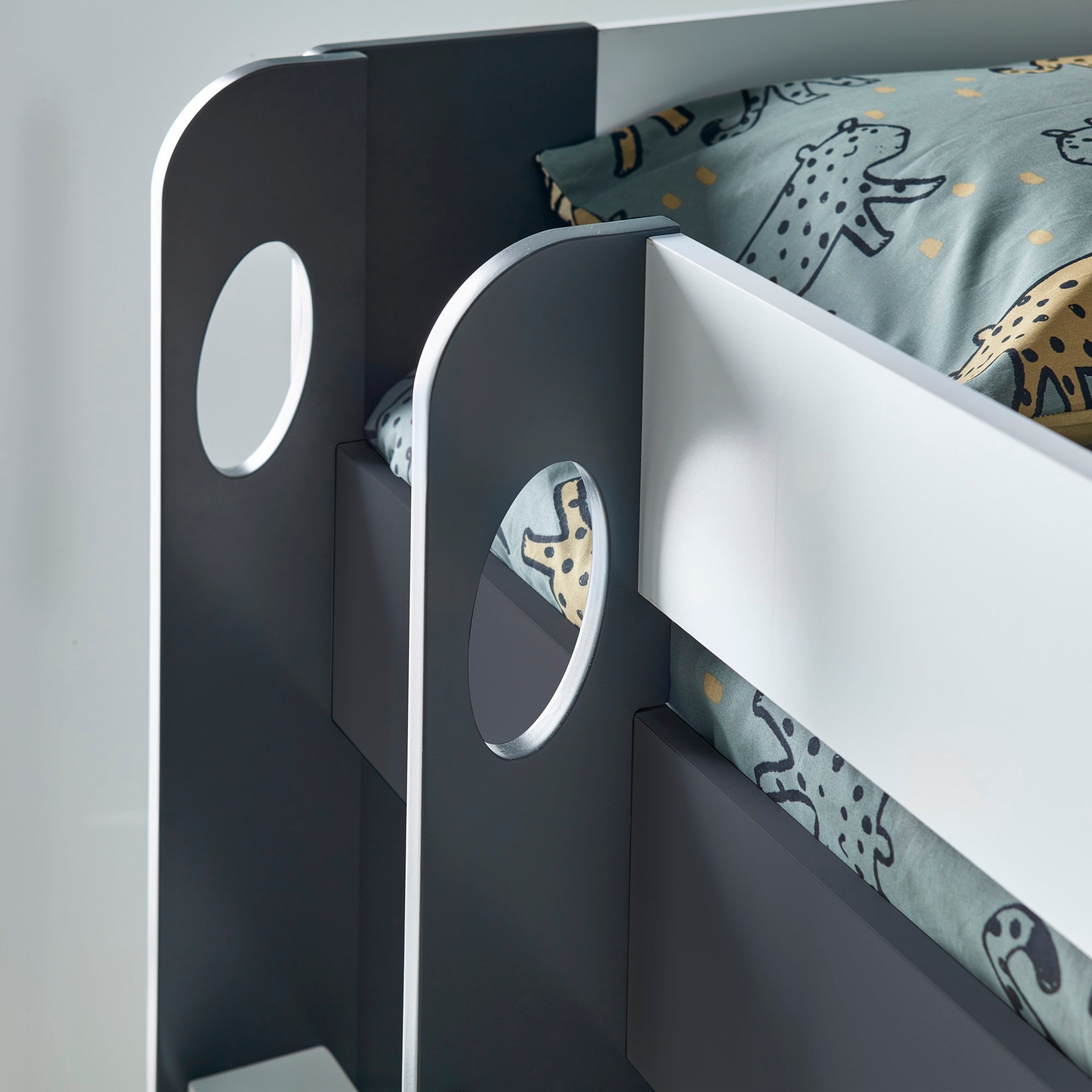 Oliver Wooden Bunk Bed and Underbed Drawer - 3FT Single