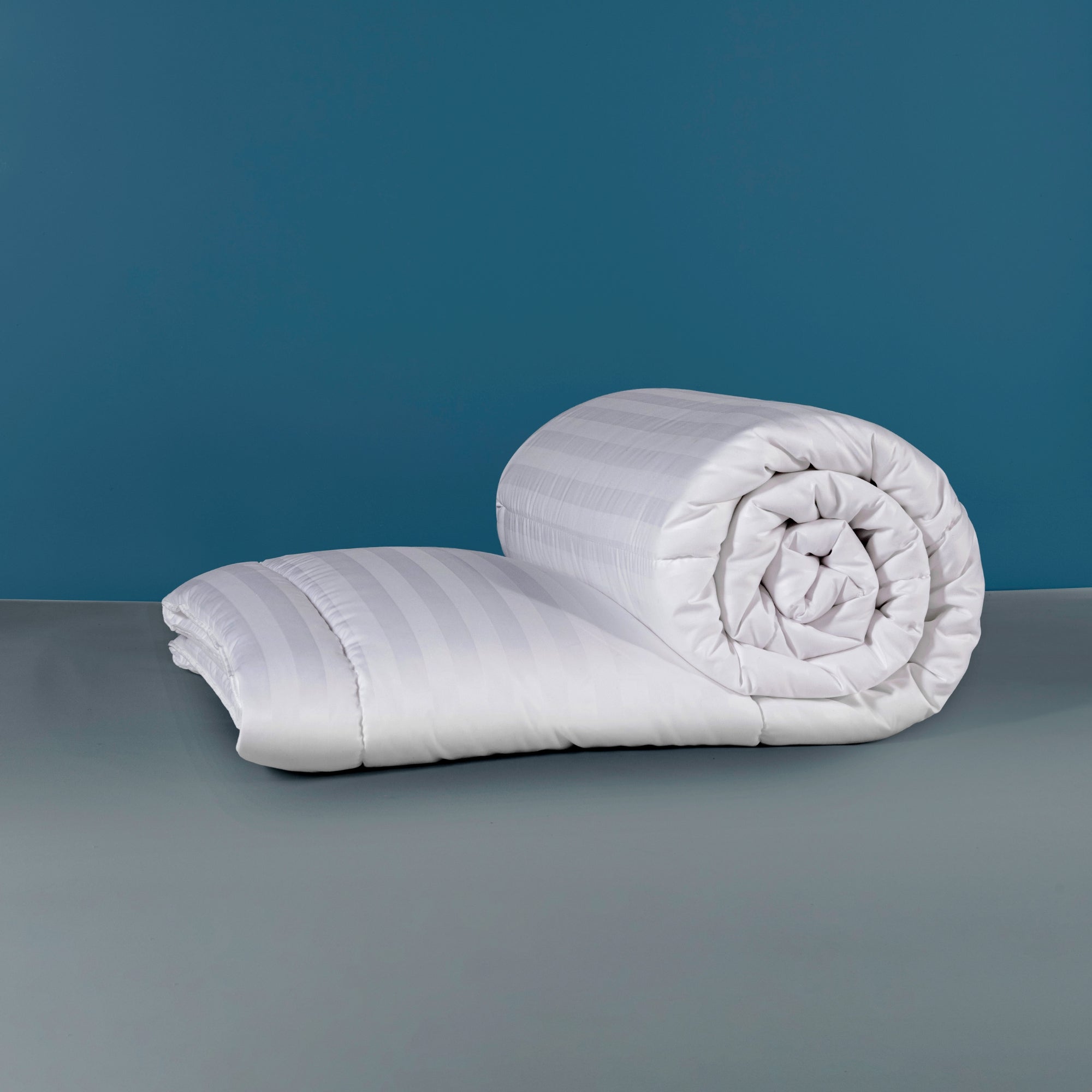 Better Bedding Striped Duvet & Pillow Set – Lightweight, Breathable, Hypoallergenic – Available in All Togs & UK Sizes
