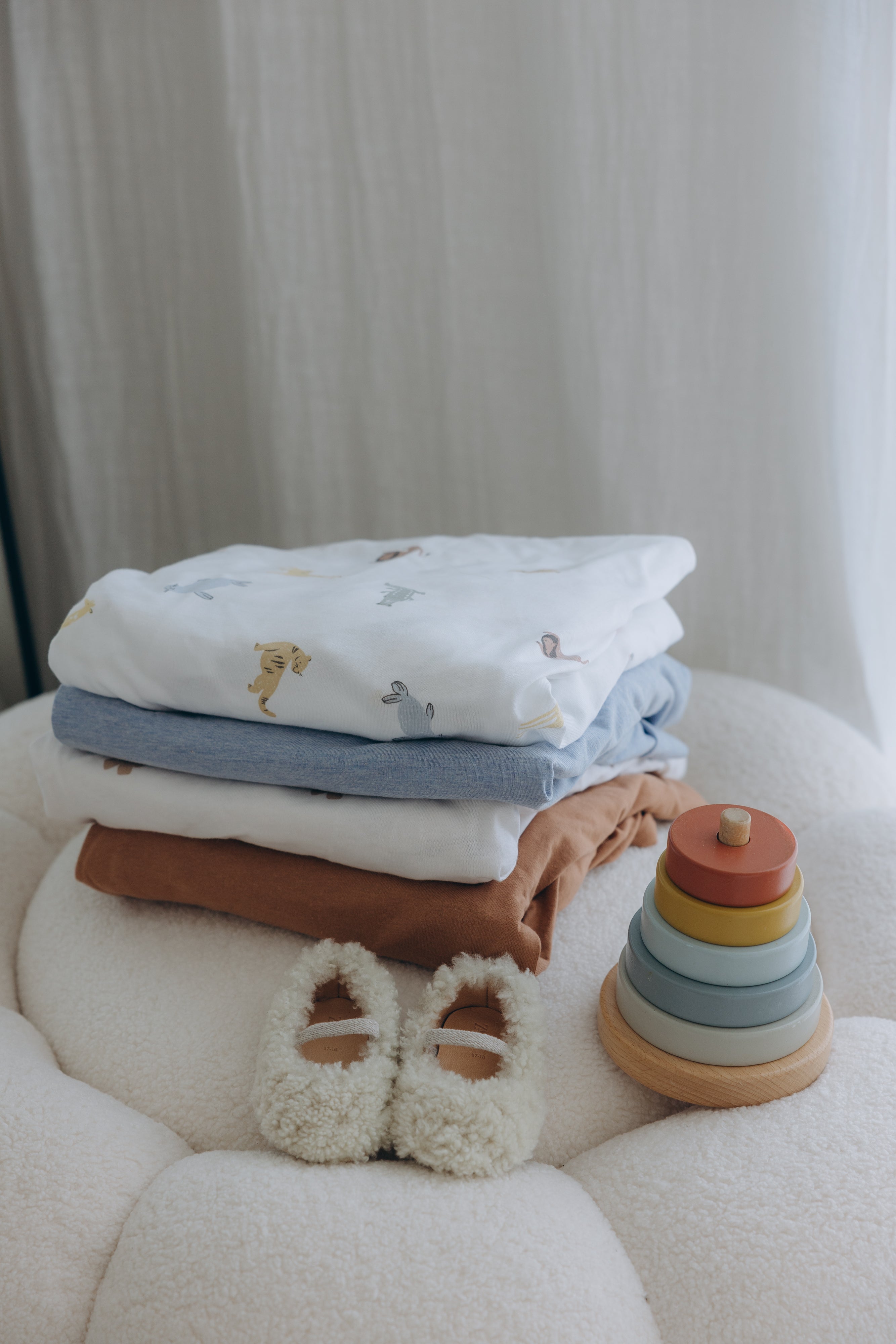 100% Cotton Jersey Fitted Cot Sheet Pack of 2 - Denim Blue & Animal Print - Soft & Breathable Baby Bedding – Fits 140x70cm & 120x60cm Cots